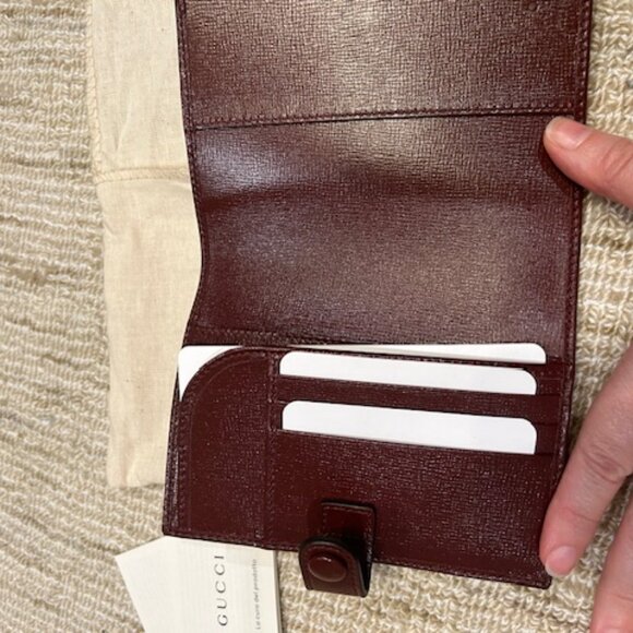 Gucci Passport Holder - Picture 4 of 7